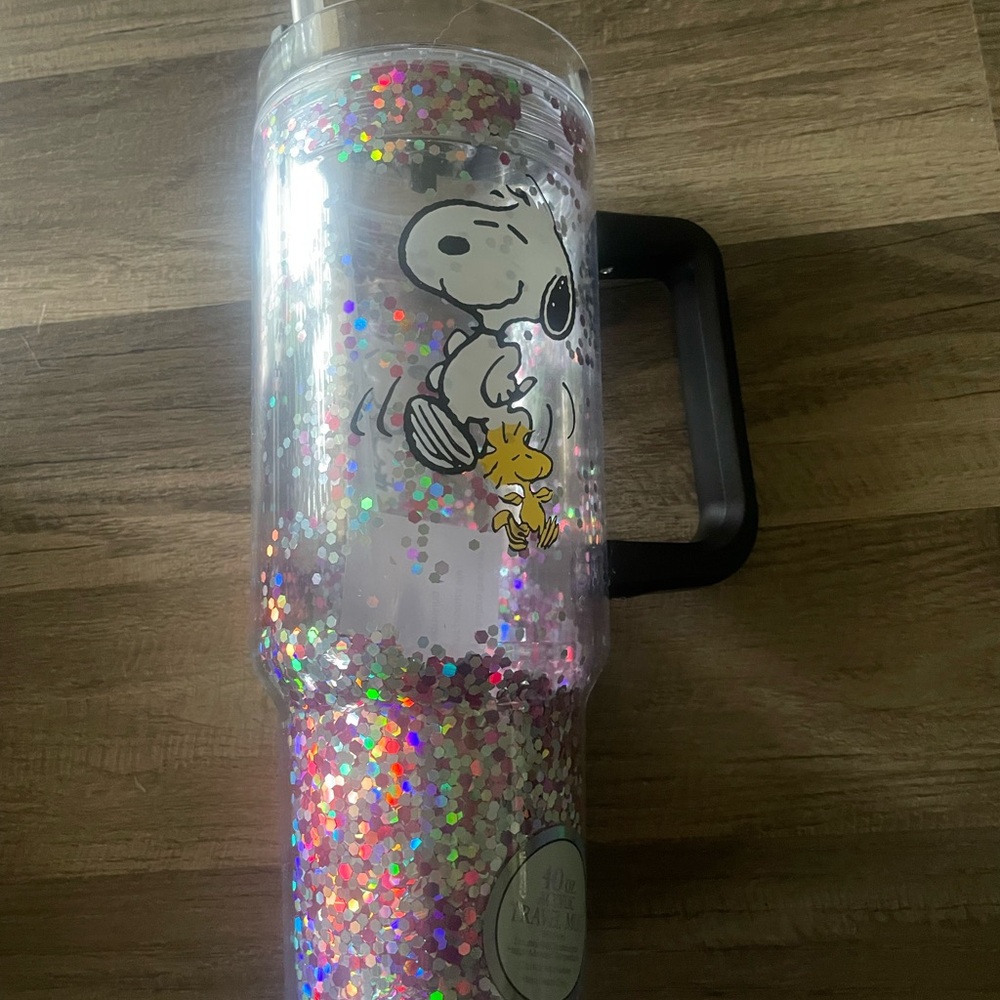New in Box Snoopy Glitter Tumbler with Handle
